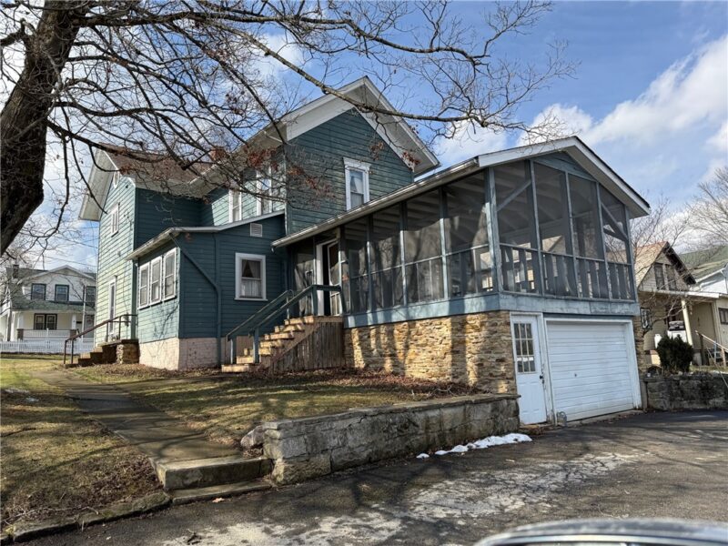 202 N Otter St — photo 3