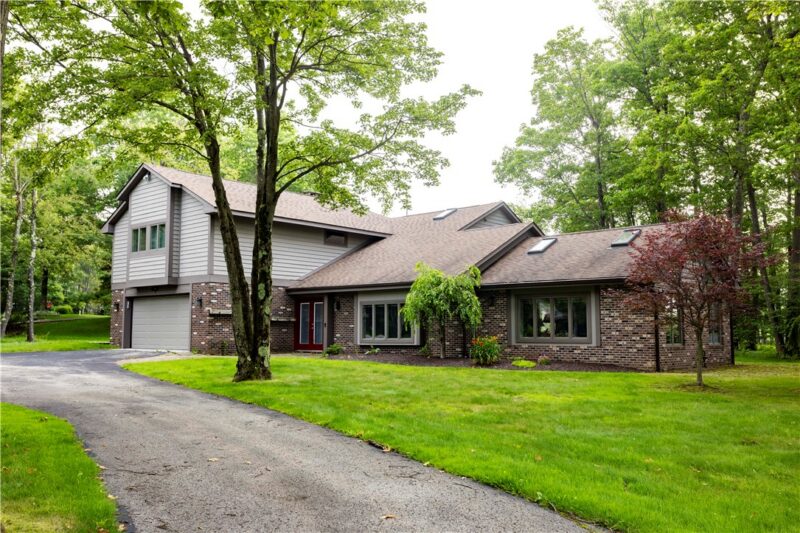 1738 Snowfield Drive — photo 2