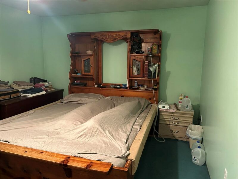 583 Mcclellandtown Rd — photo 8