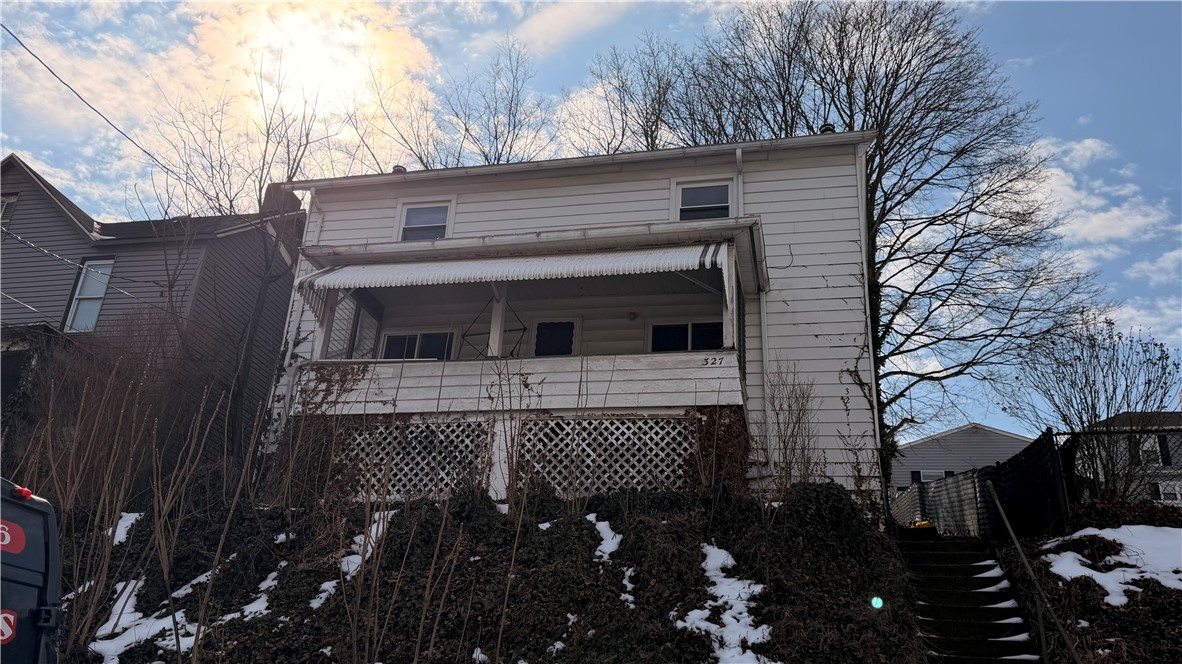 327 Lowell St — photo 1