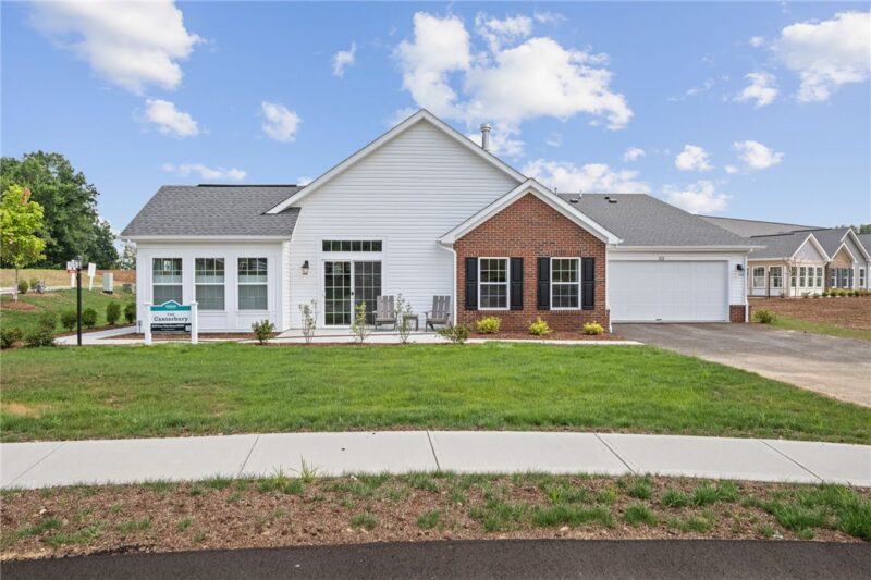 1020 Autumn Woods Drive — photo 3