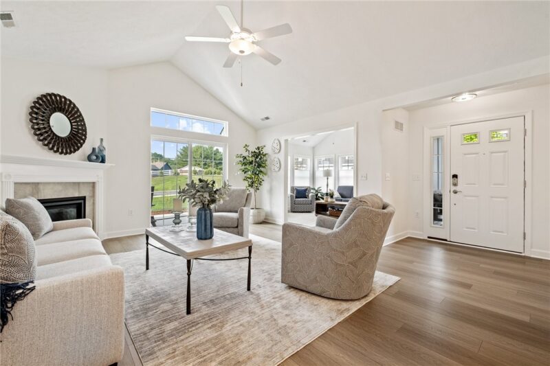 1020 Autumn Woods Drive — photo 6