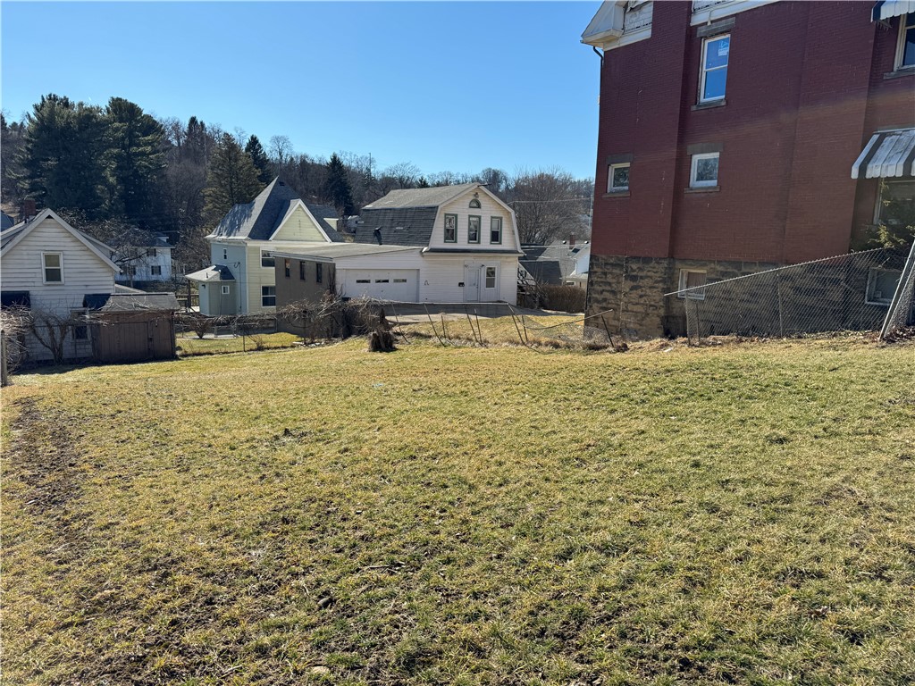 644 E MAIDEN STREET — photo 1