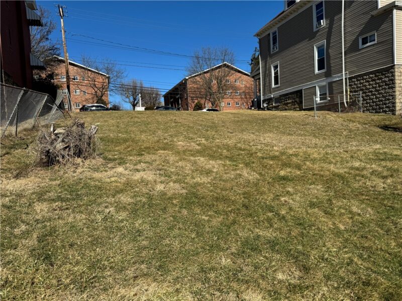 644 E MAIDEN STREET — photo 2