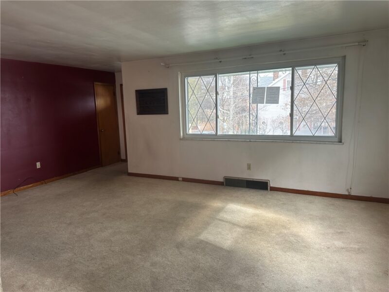 35 Perry St — photo 2