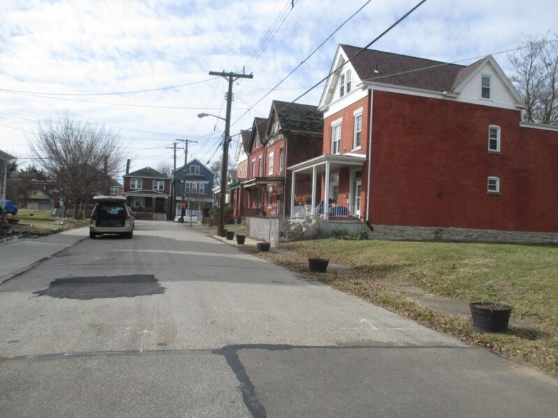 517 Winfield St — photo 5
