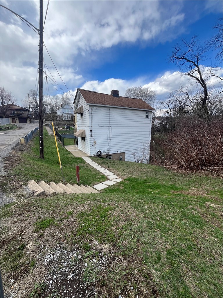 1360 Center St — photo 4