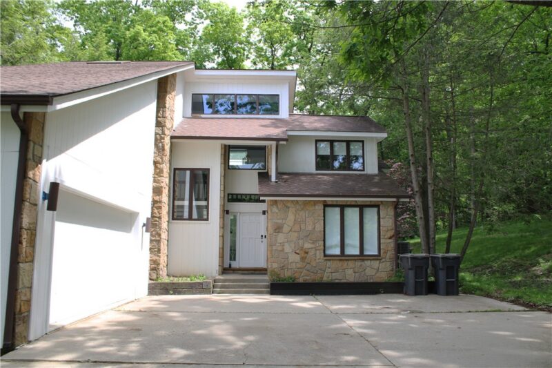 219 La Grande Dr — photo 3