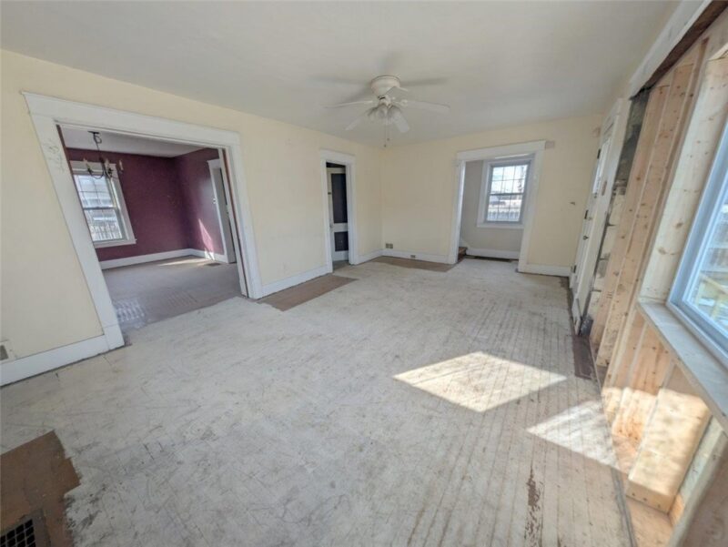 627 Kimball Ave — photo 6