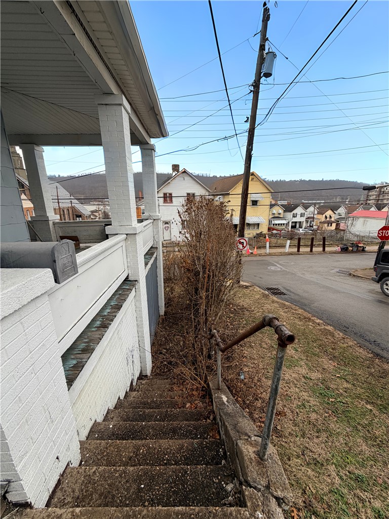 1001 Lincoln Ave — photo 3