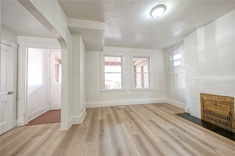 101 W Mcintyre — photo 4