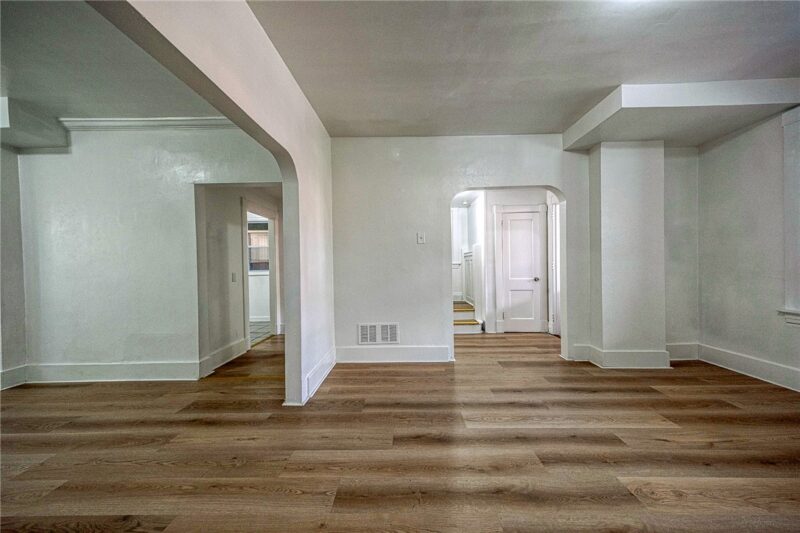 101 W Mcintyre — photo 7