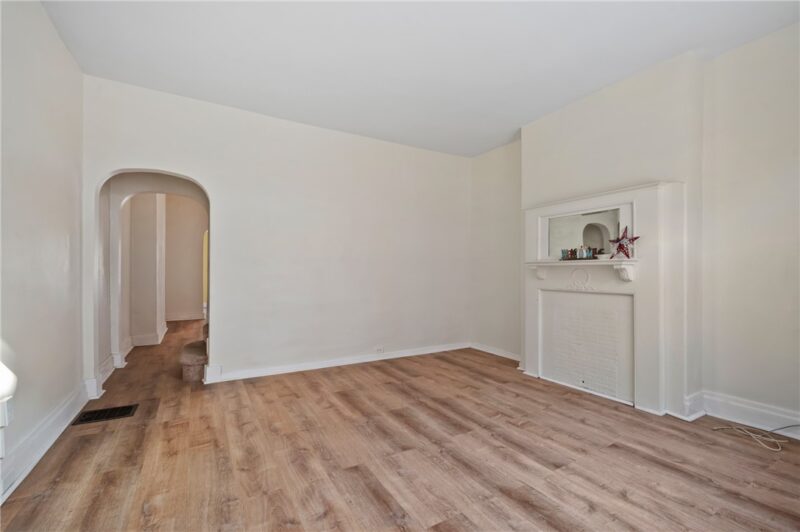 8 Edith Place — photo 3