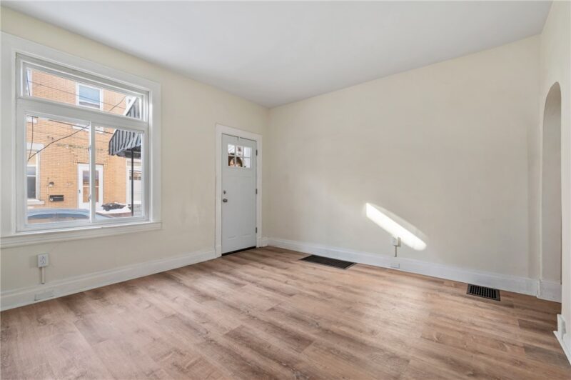 8 Edith Place — photo 4