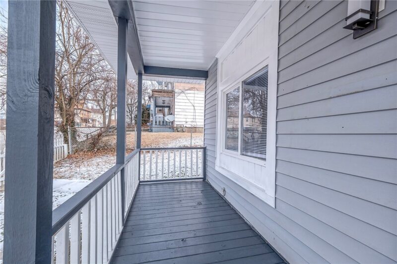 212 Ridge Ave — photo 3