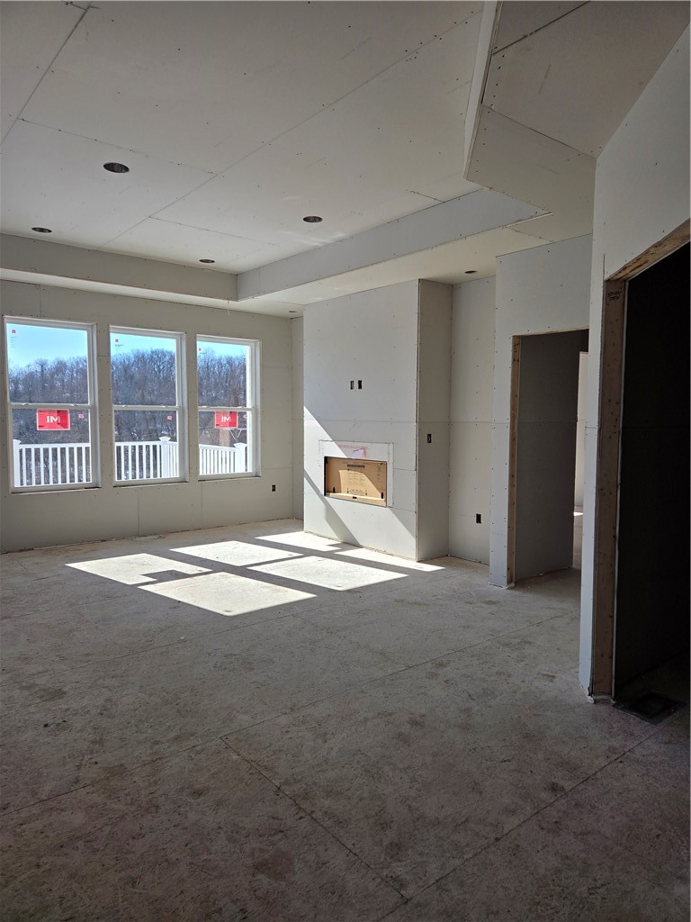 695 Ridge Avenue — photo 6