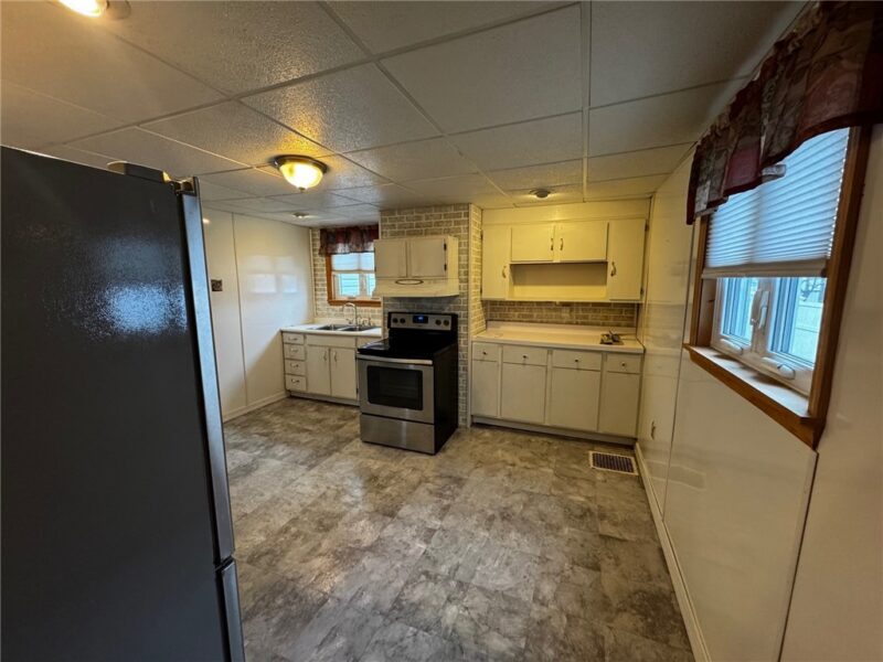 58 E Wine St — photo 5