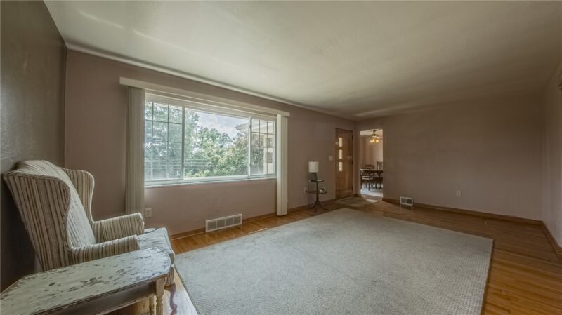 1586 Collier Ave — photo 7