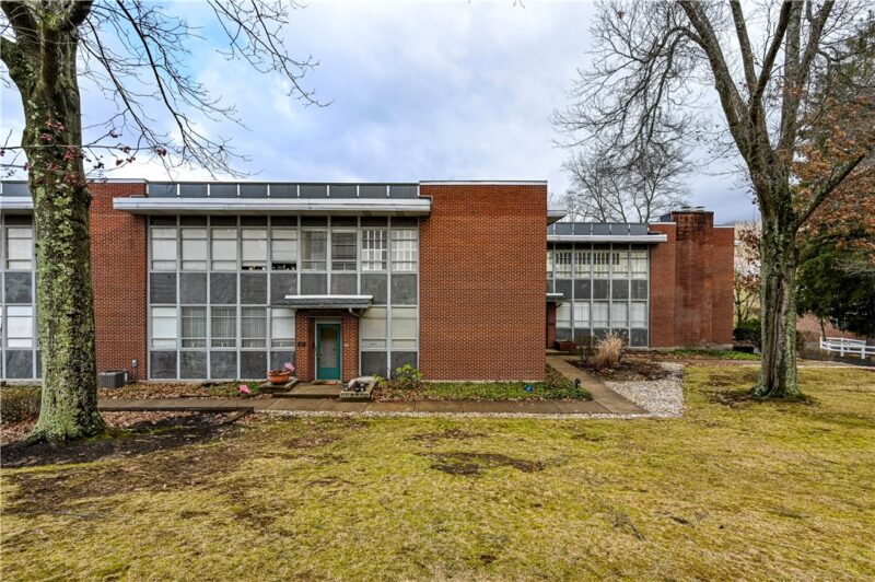 624 PARK LANE D — photo 4