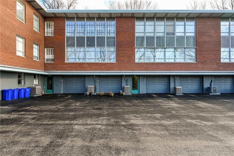 624 PARK LANE D — photo 6
