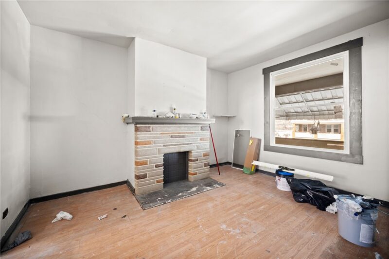 808 E 10th Ave — photo 5