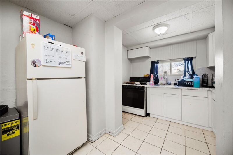 205 Thomas St — photo 7