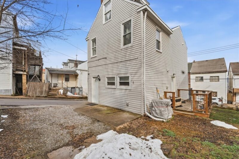 162 Pius St — photo 8