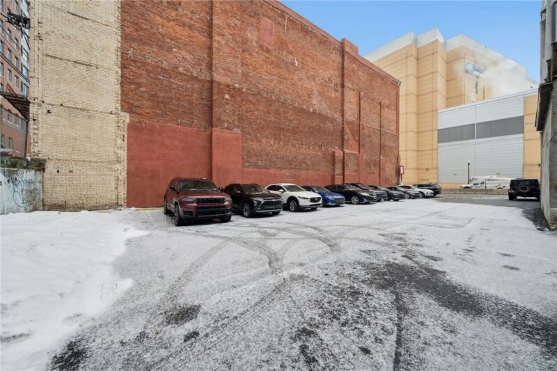 1108 5th Ave — photo 4