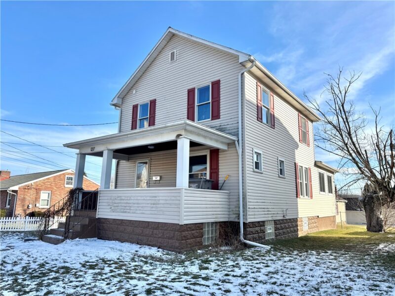127 Hazel Ave — photo 2