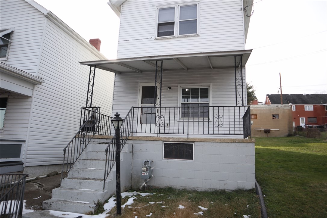 823 Crest Ave — photo 1