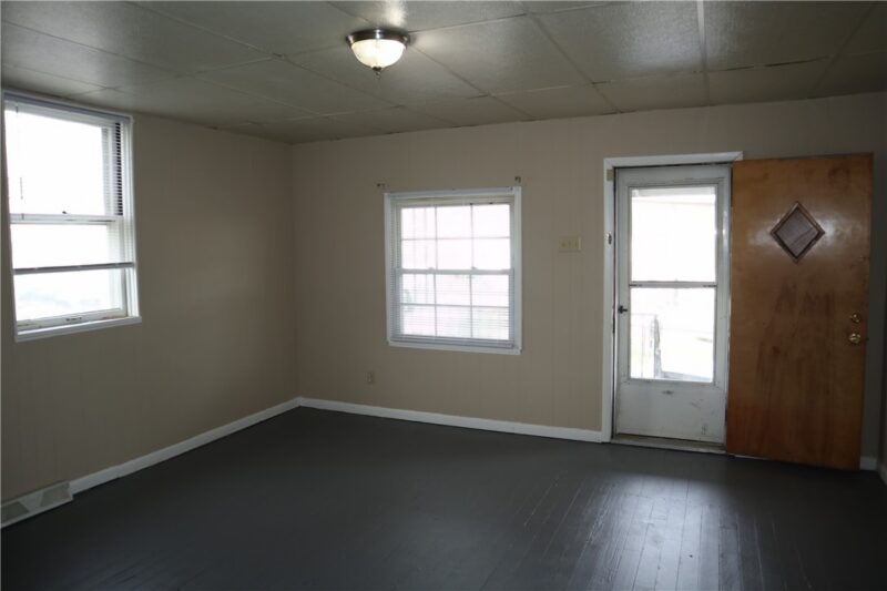 823 Crest Ave — photo 7