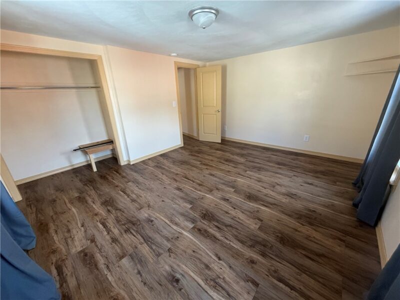 302 Neubert Street — photo 8