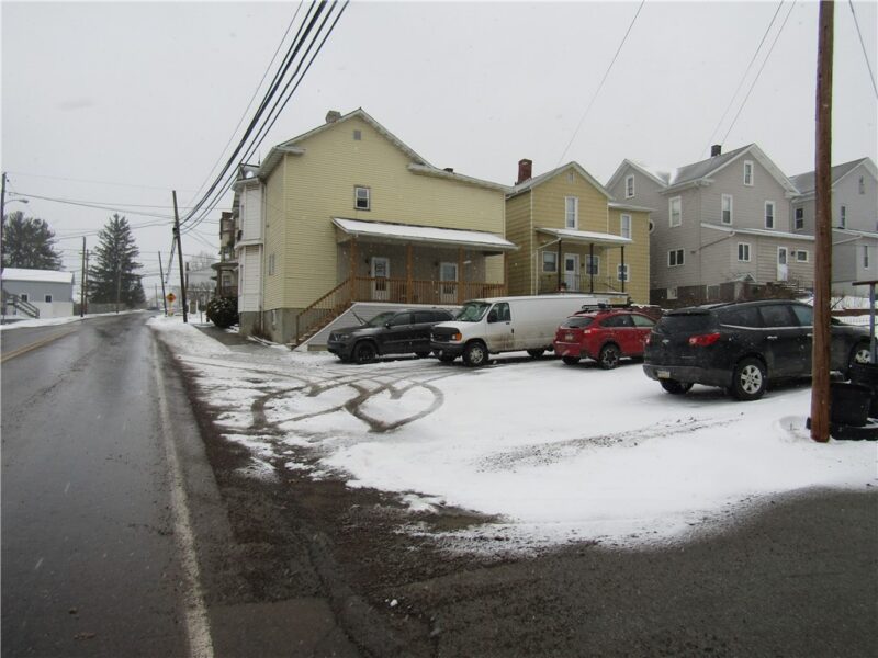 300 Meyers Ave — photo 3