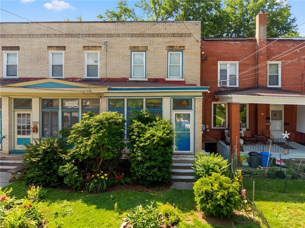 5918 Douglas Street — photo 1