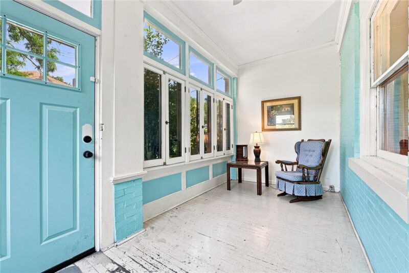 5918 Douglas Street — photo 2