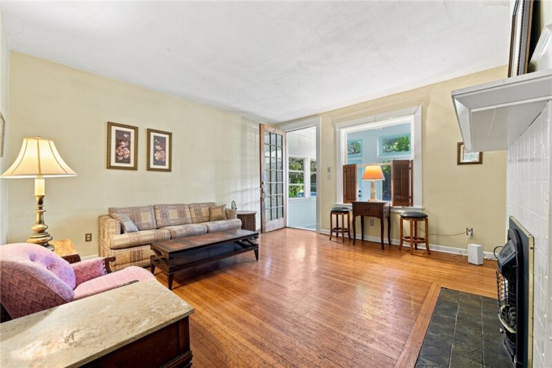 5918 Douglas Street — photo 4