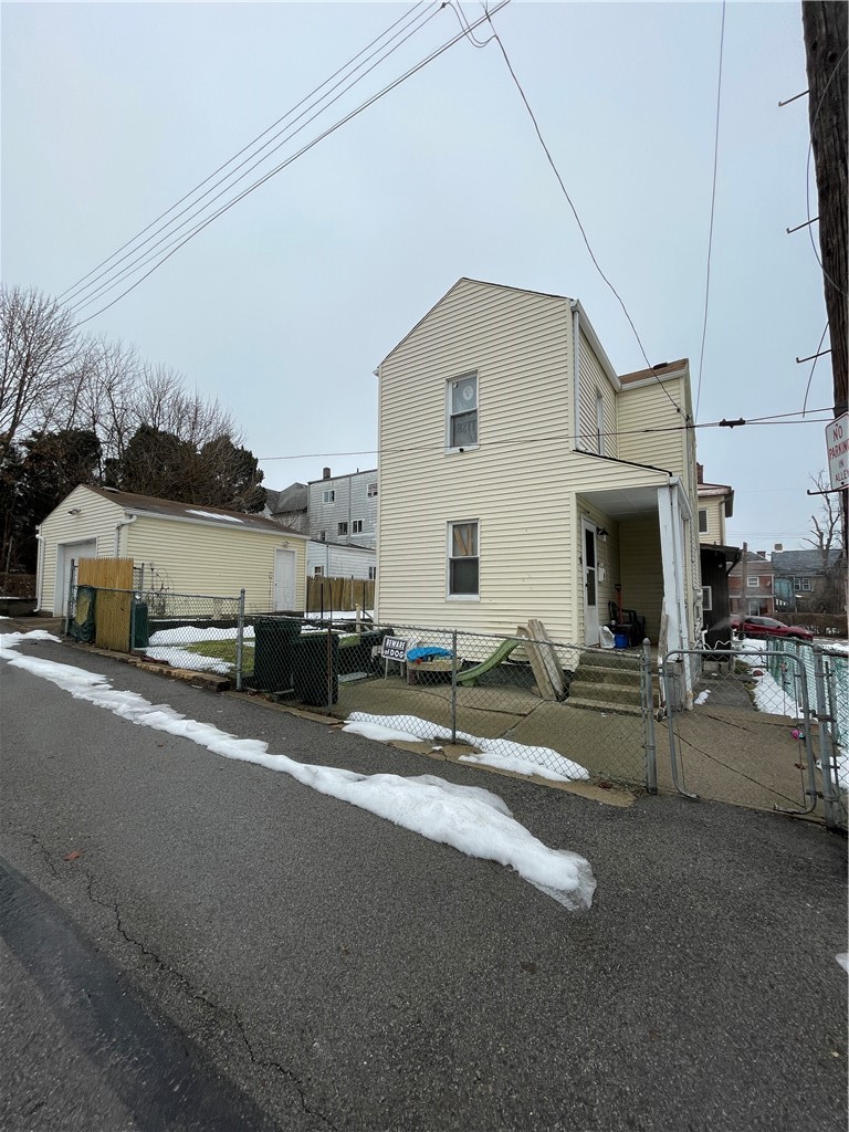 1600 Mcclure St — photo 7