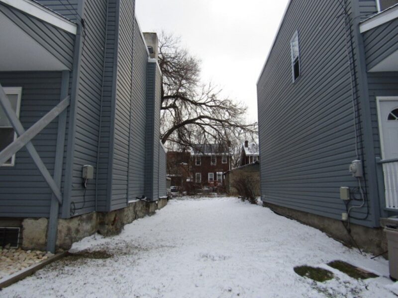 424 Borland St — photo 4