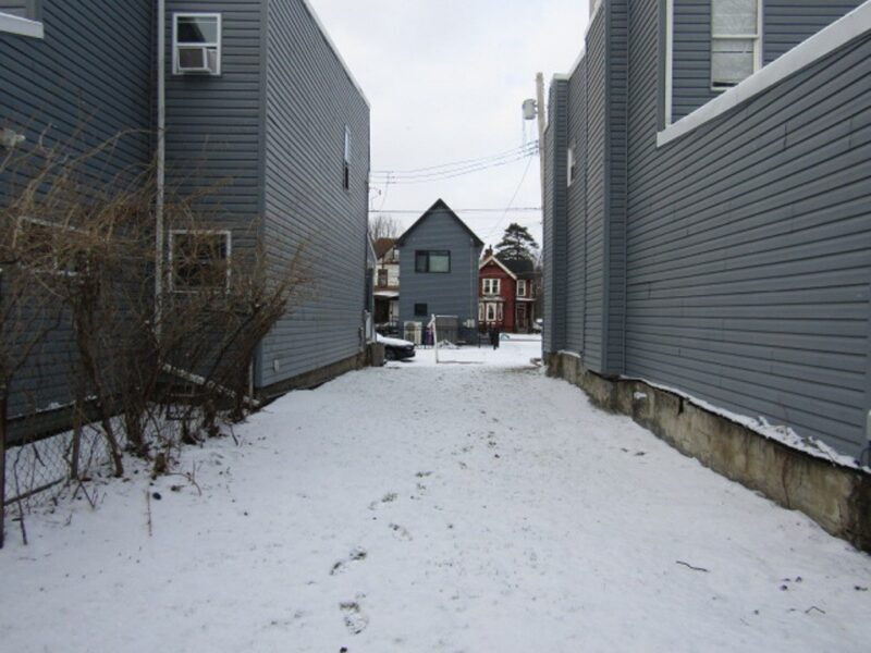 424 Borland St — photo 8