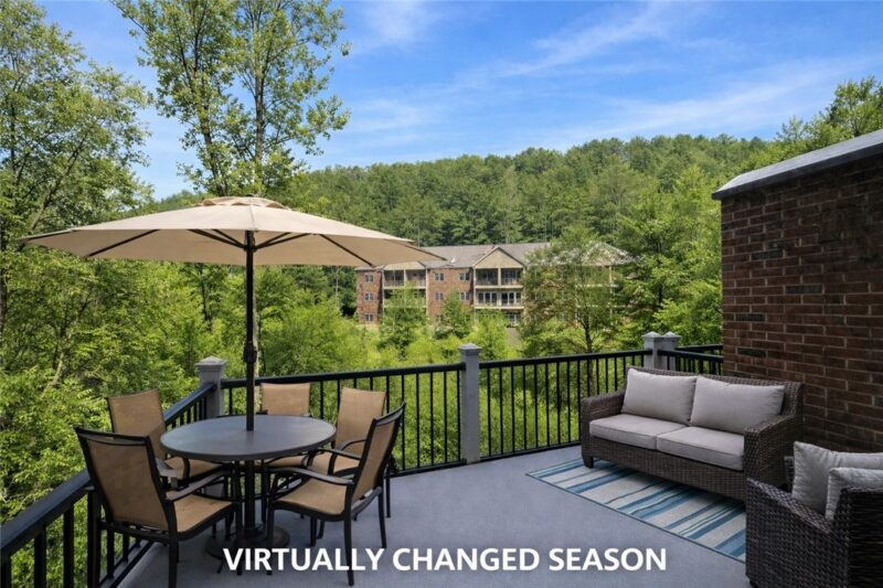815 Village Dr — photo 2