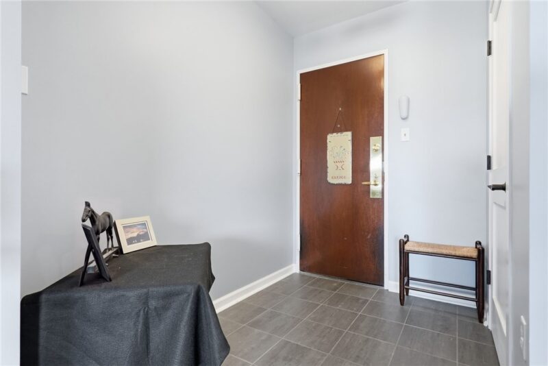320 Fort Duquesne Blvd 4F — photo 4