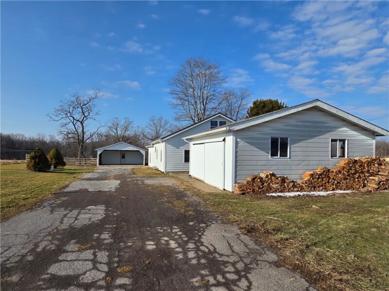 1055 Mercer New Wilmington Road — photo 2