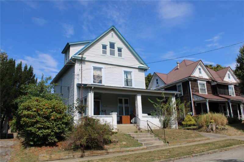 324 W North Street — photo 2