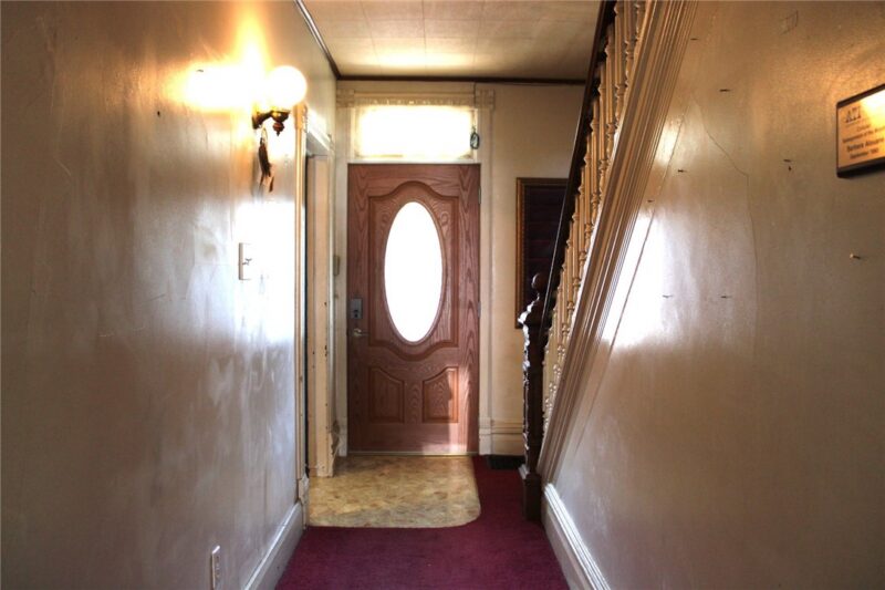 324 W North Street — photo 3