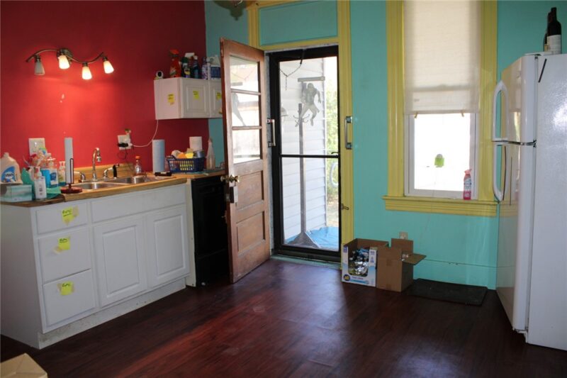324 W North Street — photo 8