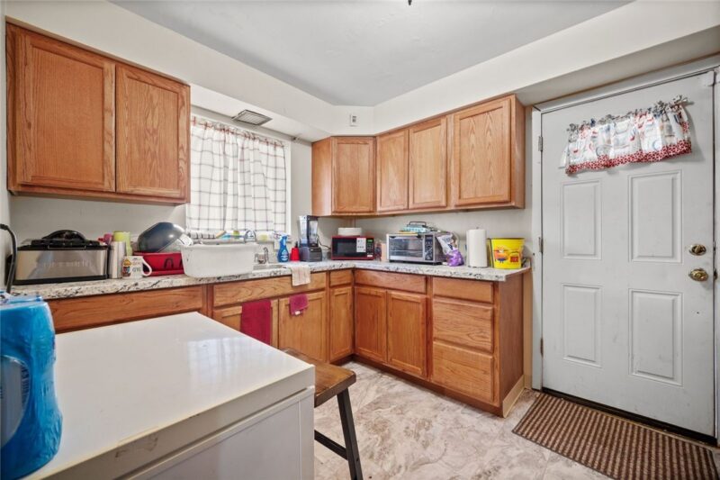 1534 Grant Street — photo 8