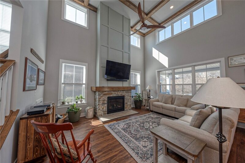 3004 Marilyn Court — photo 6