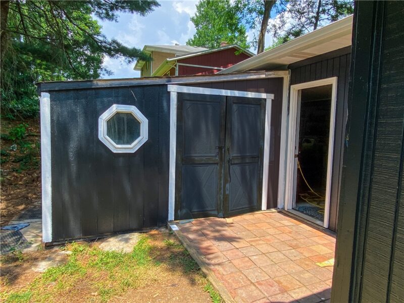 1310 Center Road — photo 6