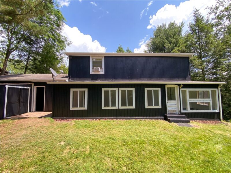 1310 Center Road — photo 8