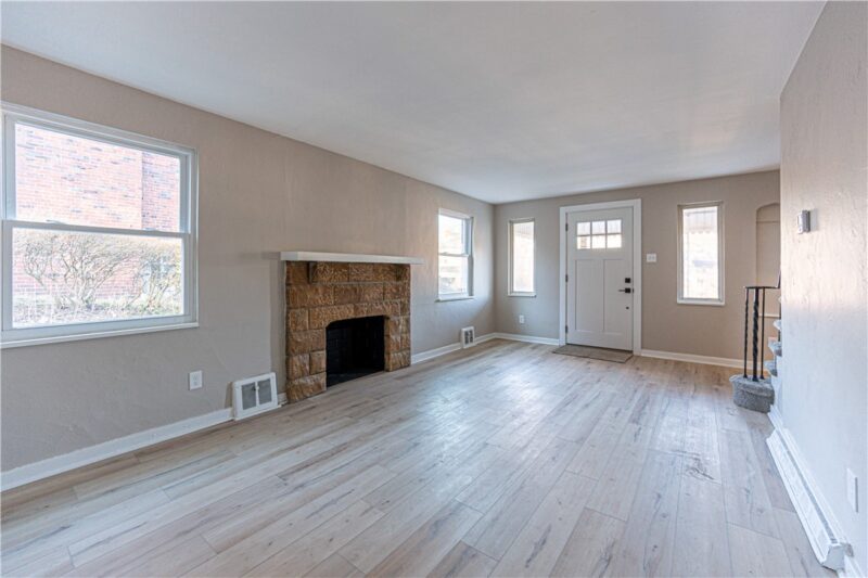 325 Bracken Ave — photo 4